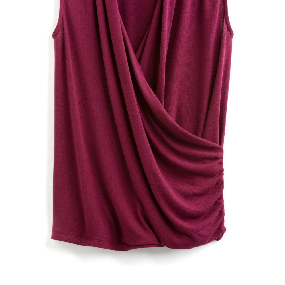 NWT Burgundy Marron Sweater Wrap Top Sleeveless - Picture 2 of 2
